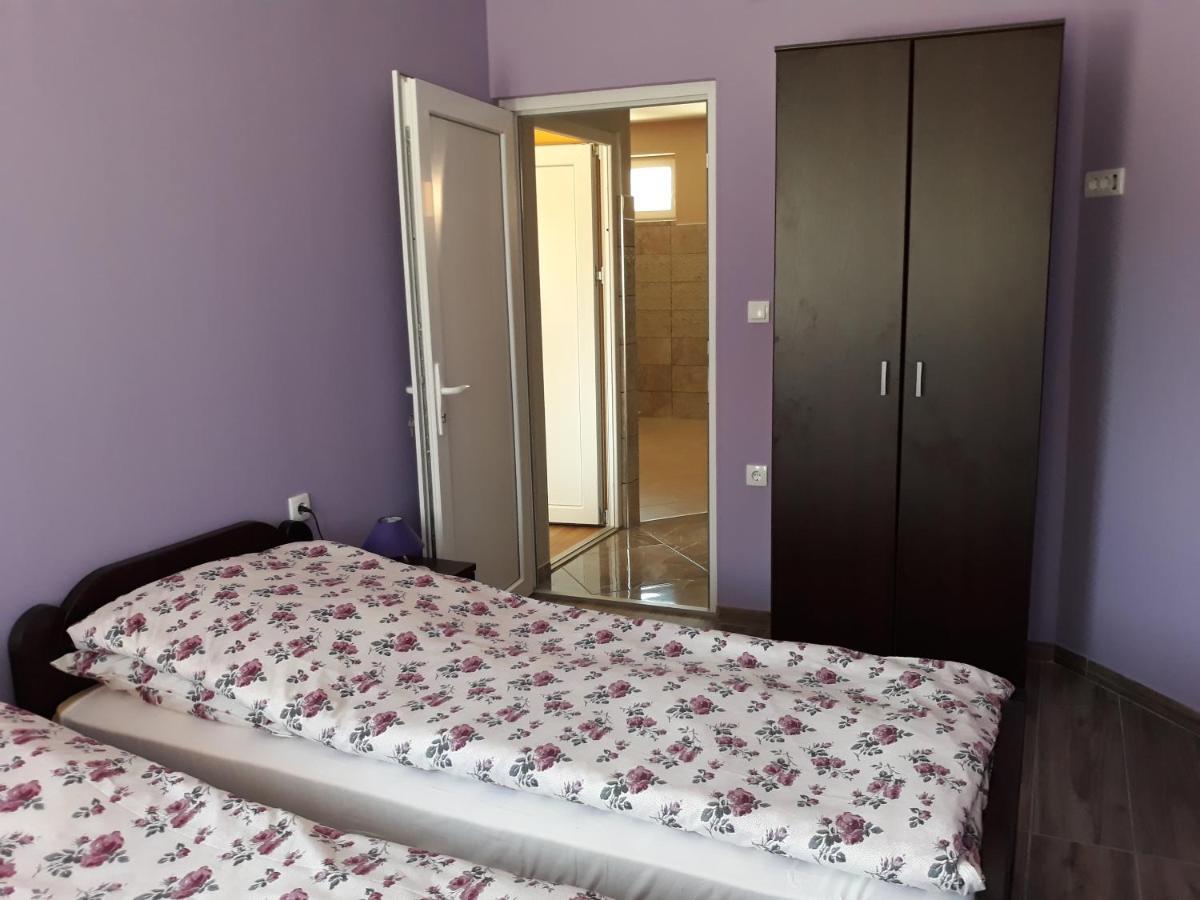 Andi Apartman Pacir Exterior foto