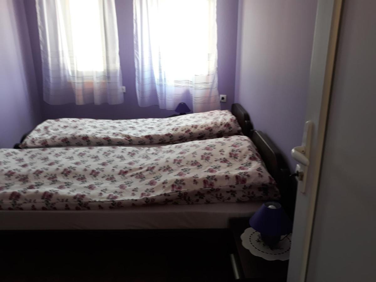 Andi Apartman Pacir Exterior foto