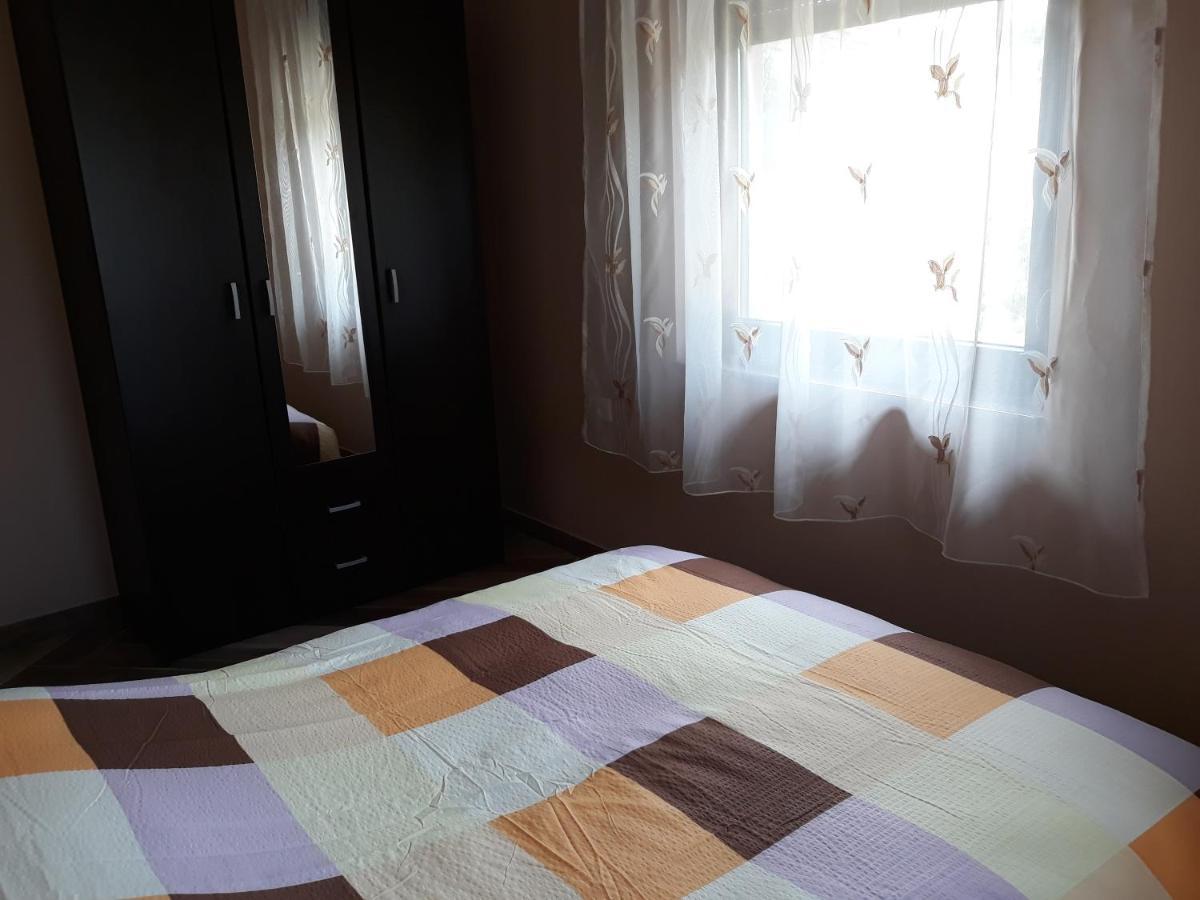 Andi Apartman Pacir Exterior foto